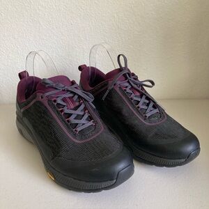 Dansko Vibrant waterproof sneakers size 41